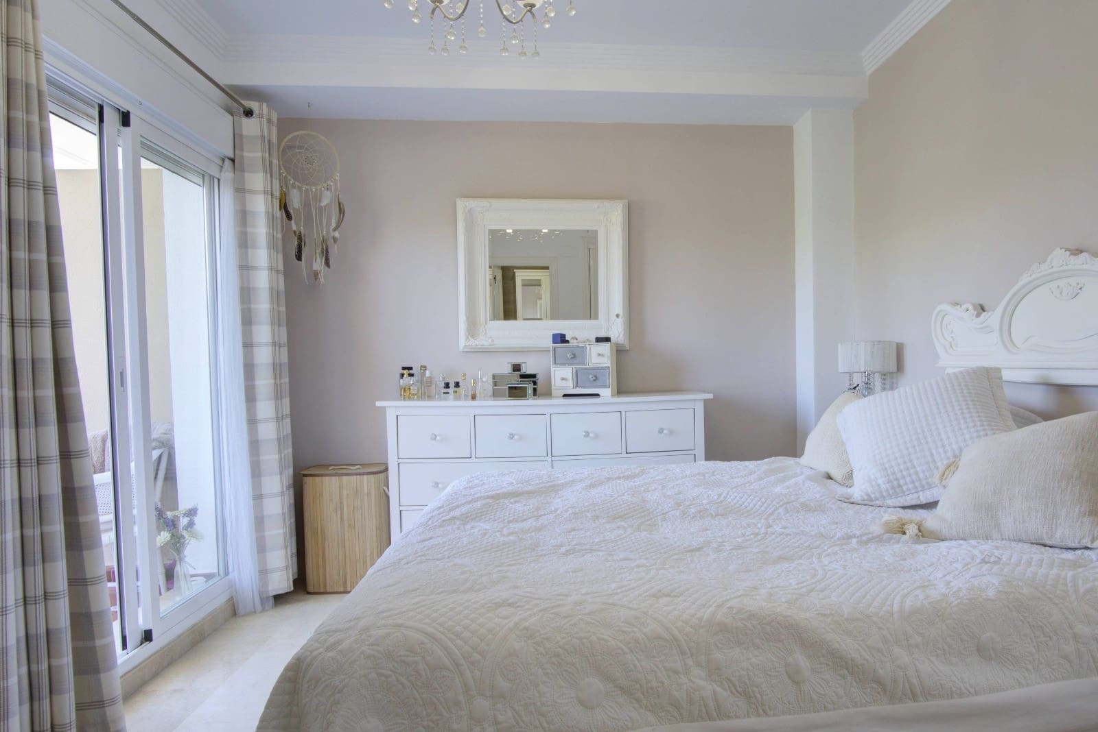 4 soveværelse Byhus til salg i Manilva med swimmingpool garage - € 439.000 (Ref: 9190599)