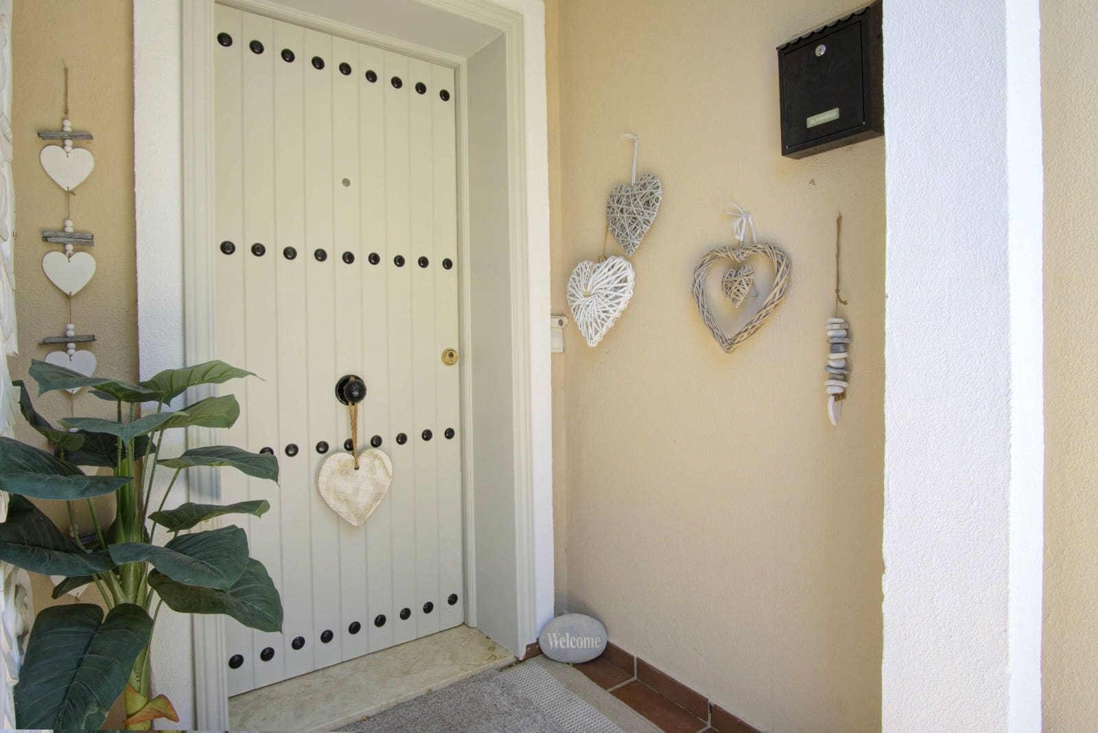 4 soveværelse Byhus til salg i Manilva med swimmingpool garage - € 439.000 (Ref: 9190599)