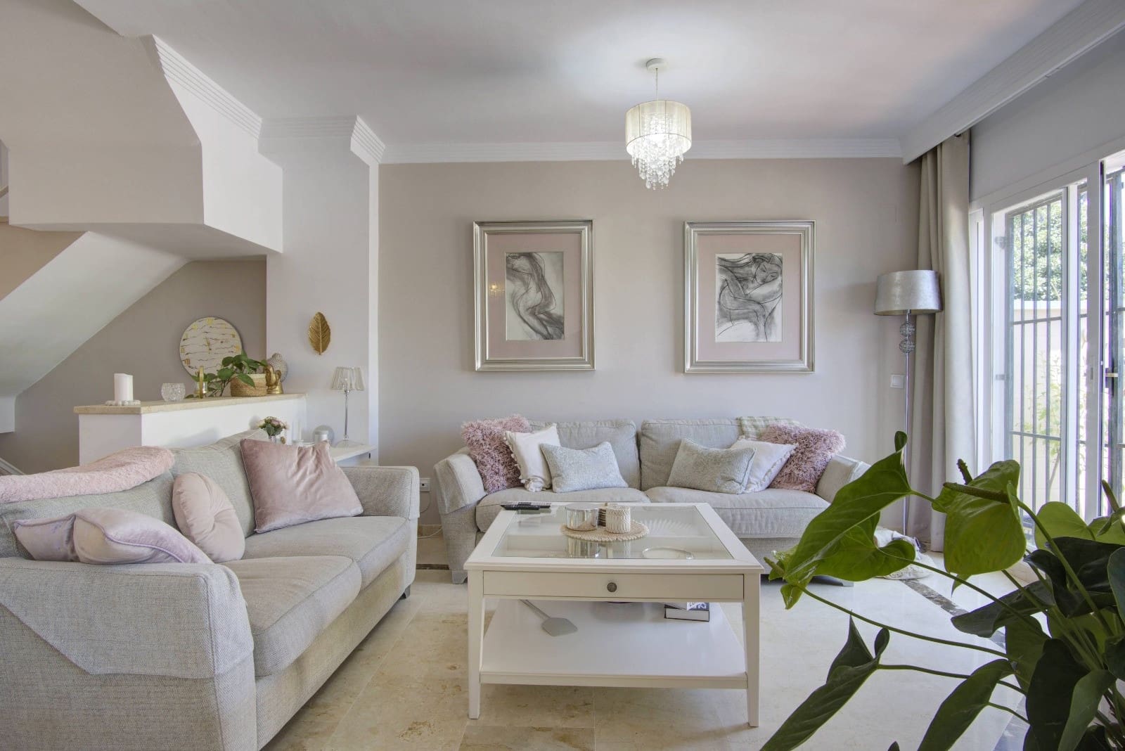 4 soveværelse Byhus til salg i Manilva med swimmingpool garage - € 439.000 (Ref: 9190599)