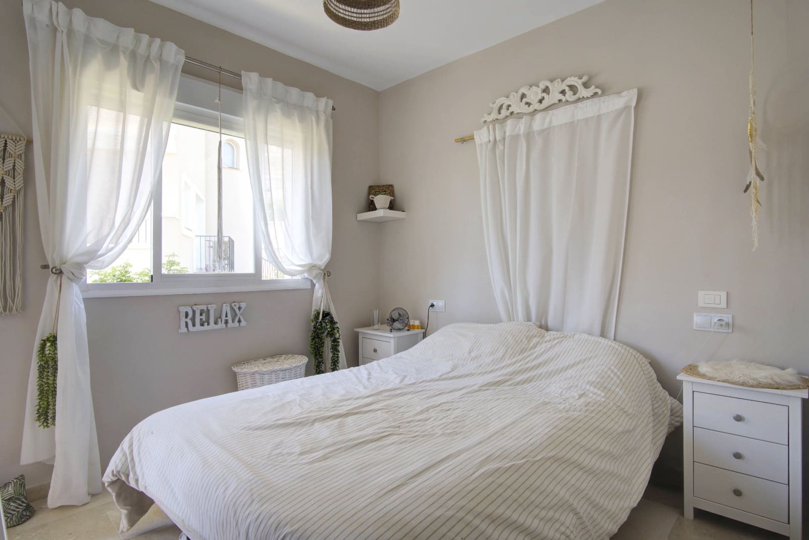 4 soveværelse Byhus til salg i Manilva med swimmingpool garage - € 439.000 (Ref: 9190599)