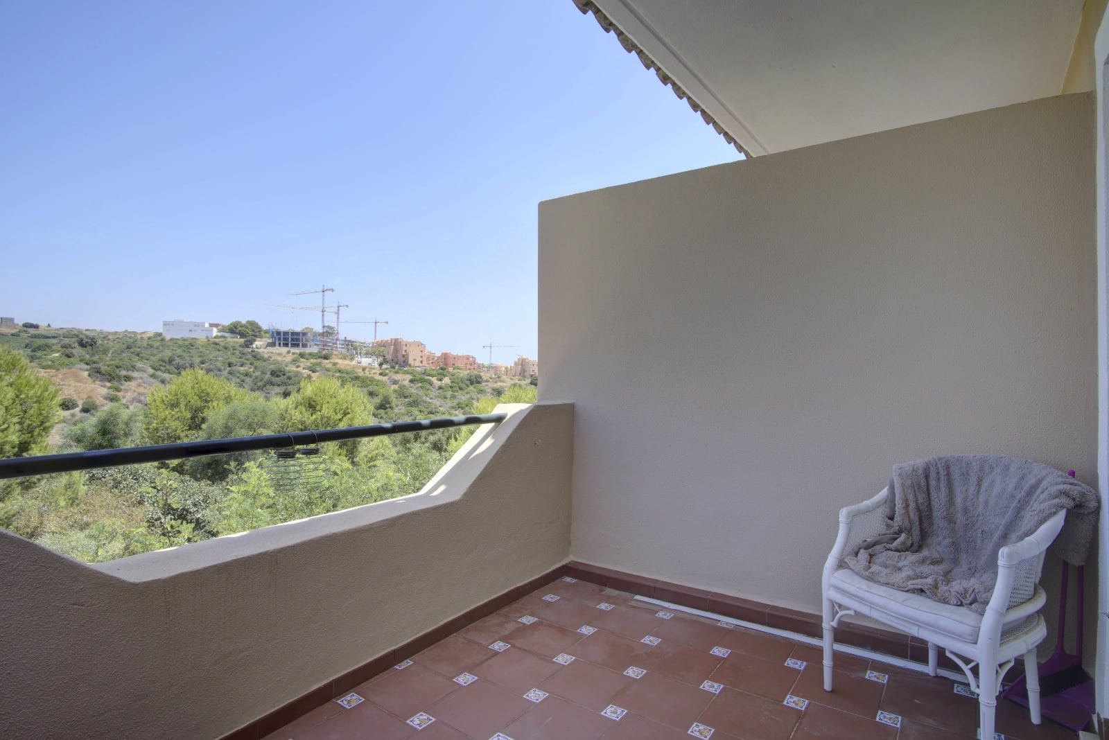 4 soveværelse Byhus til salg i Manilva med swimmingpool garage - € 439.000 (Ref: 9190599)