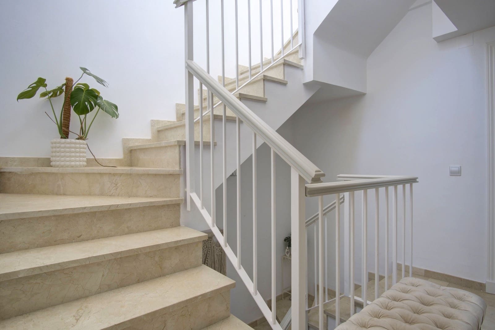 4 soveværelse Byhus til salg i Manilva med swimmingpool garage - € 439.000 (Ref: 9190599)