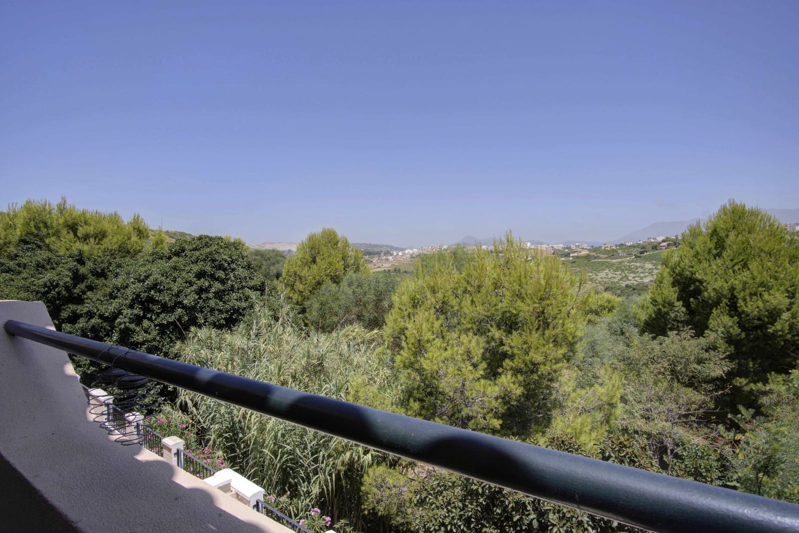 4 soveværelse Byhus til salg i Manilva med swimmingpool garage - € 439.000 (Ref: 9190599)