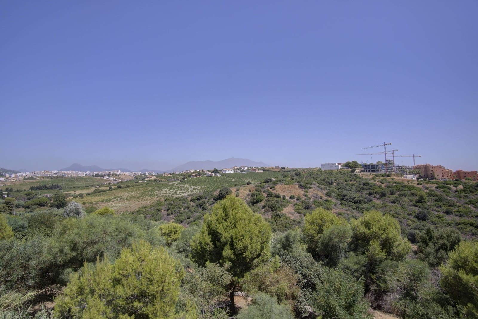 4 soveværelse Byhus til salg i Manilva med swimmingpool garage - € 439.000 (Ref: 9190599)