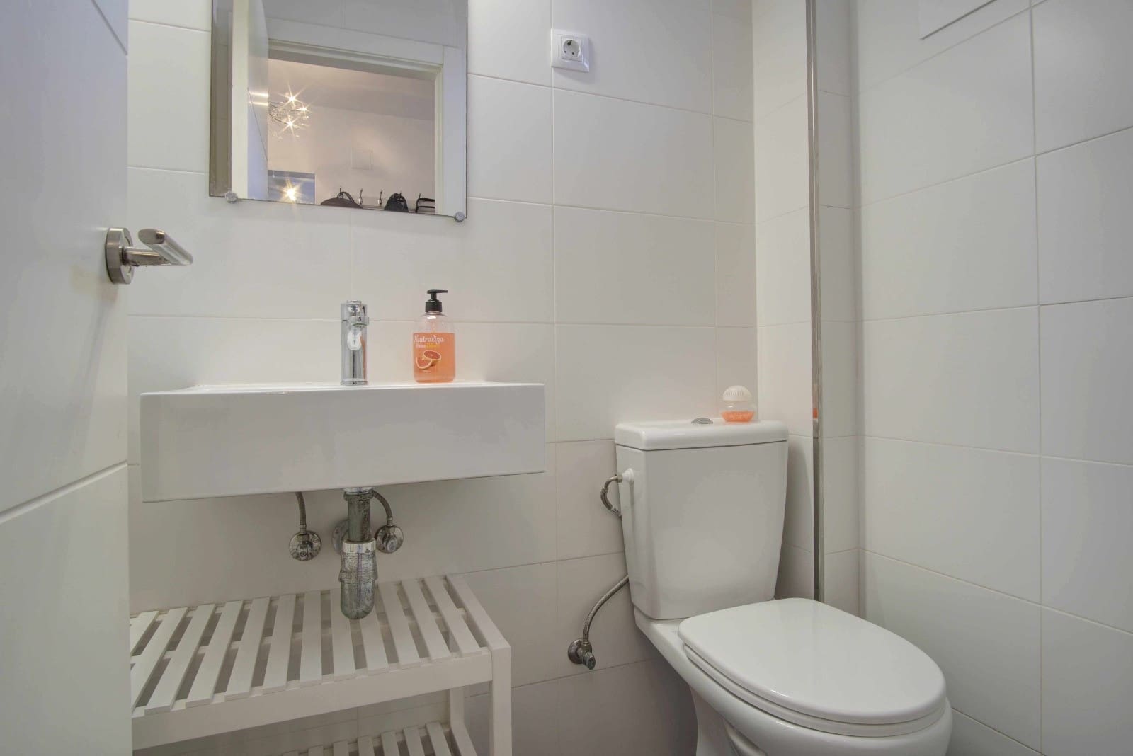 3 slaapkamer Huis te koop in La Duquesa / Puerto de la Duquesa met zwembad - € 440.000 (Ref: 9195075)