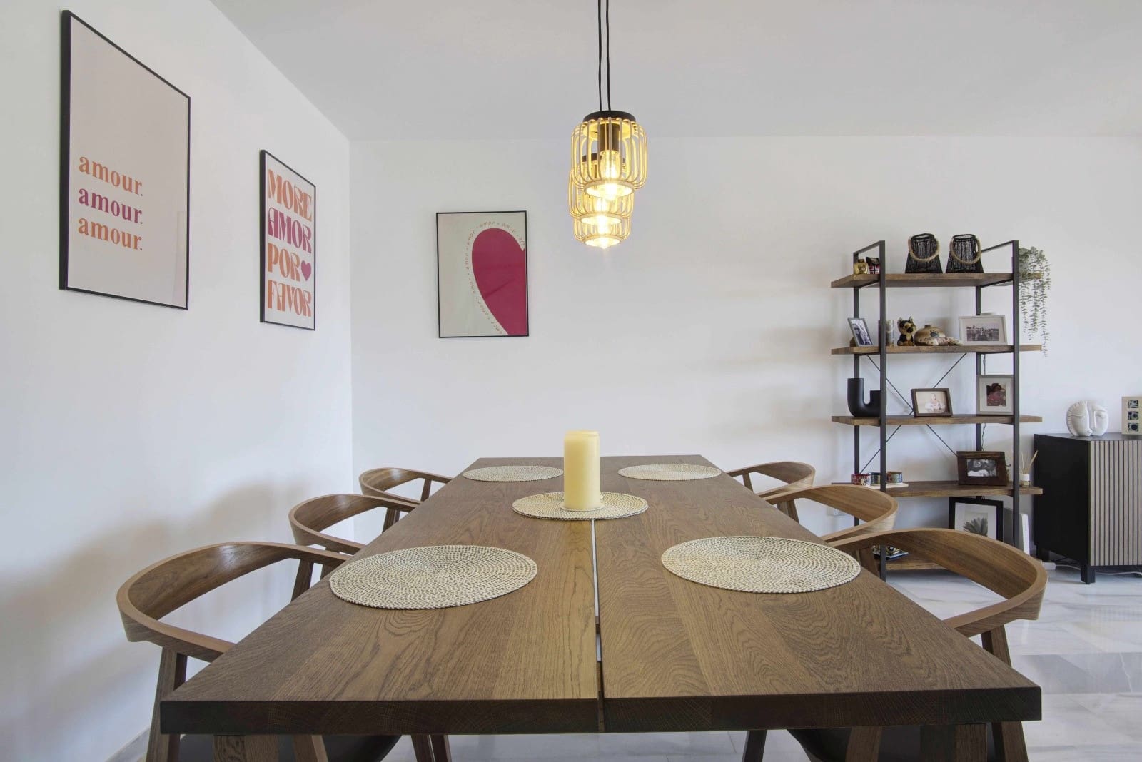 3 slaapkamer Huis te koop in La Duquesa / Puerto de la Duquesa met zwembad - € 440.000 (Ref: 9195075)