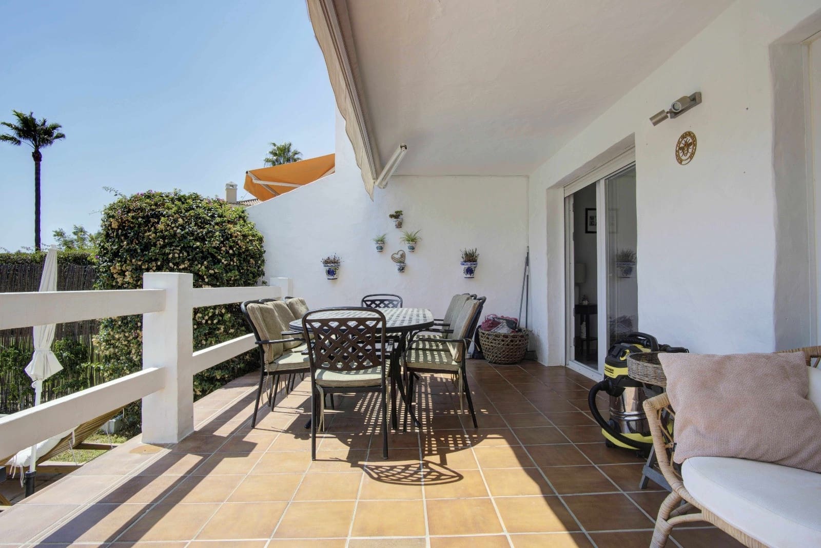3 slaapkamer Huis te koop in La Duquesa / Puerto de la Duquesa met zwembad - € 440.000 (Ref: 9195075)