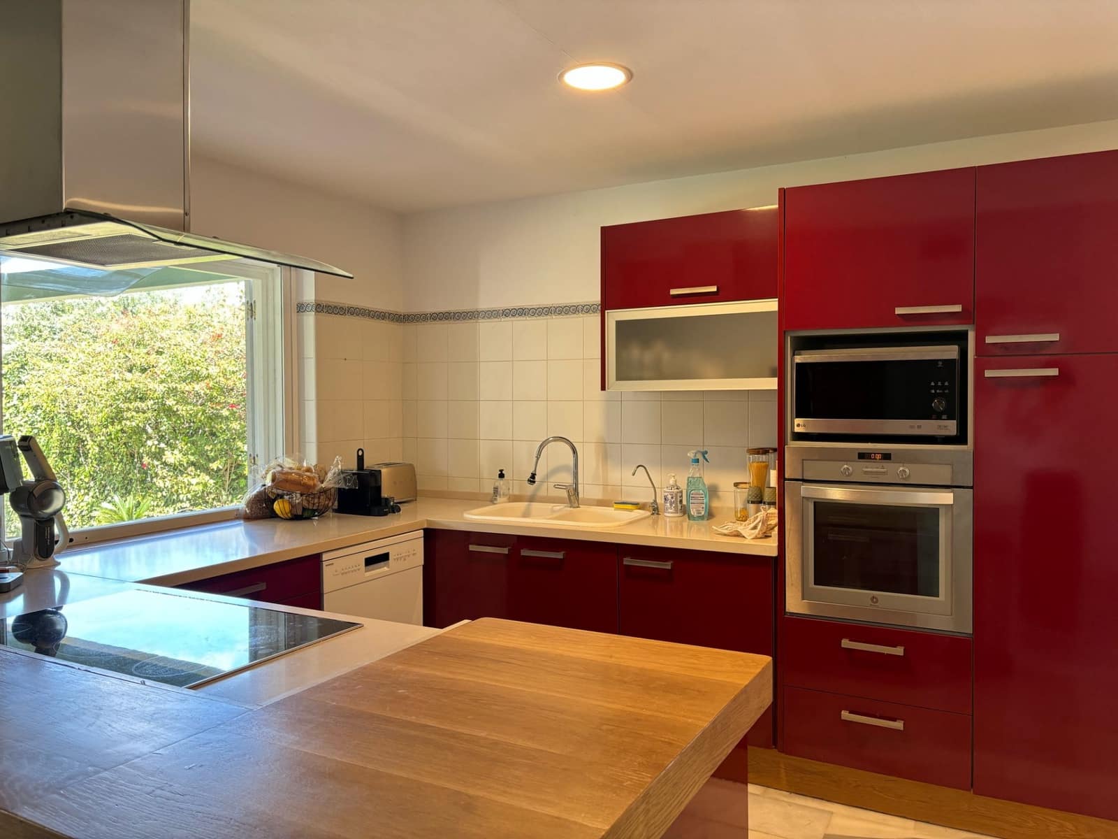 4 sypialnia Willa na sprzedaż w Sotogrande z basenem garażem - 1 190 000 € (Ref: 9227451)