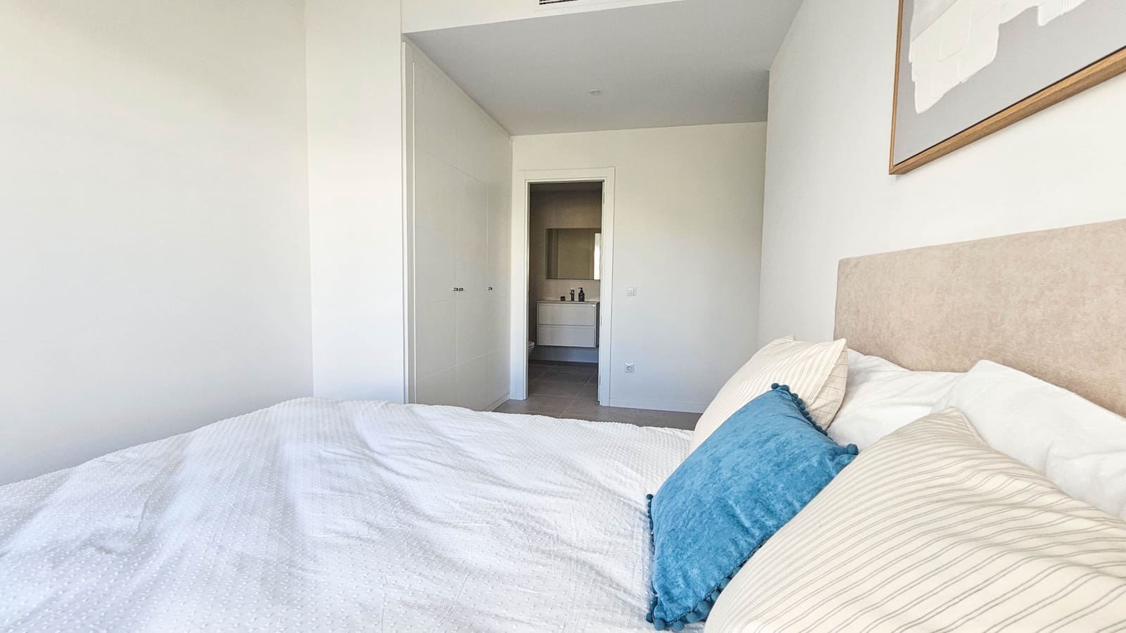 3 bedroom Apartment for sale in Estepona with pool garage - € 385,000 (Ref: 9231948)