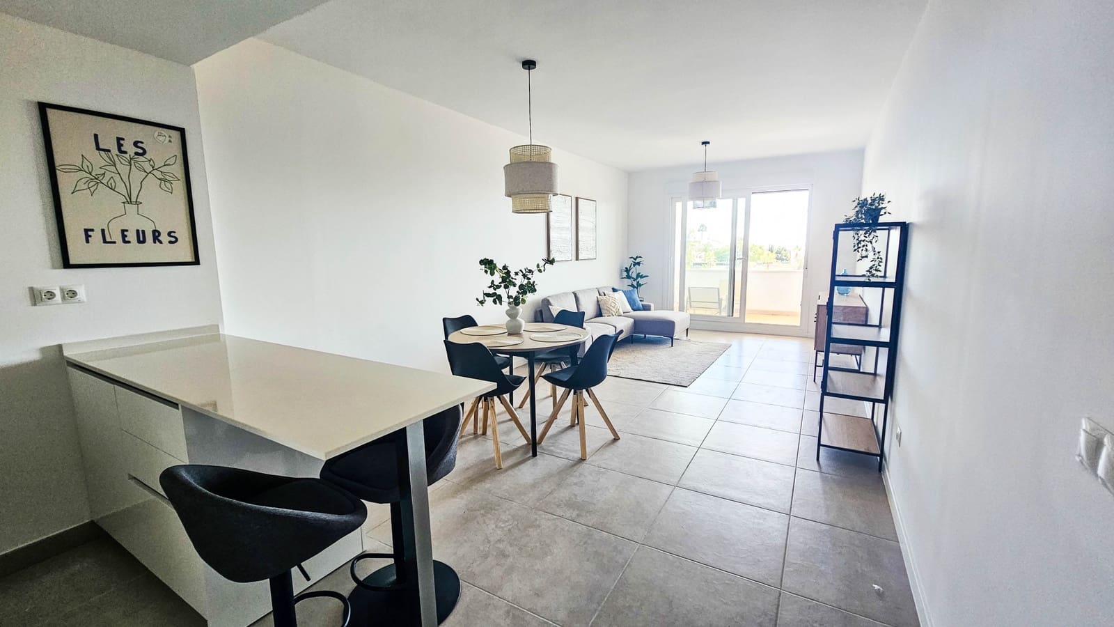 3 bedroom Apartment for sale in Estepona with pool garage - € 385,000 (Ref: 9231948)