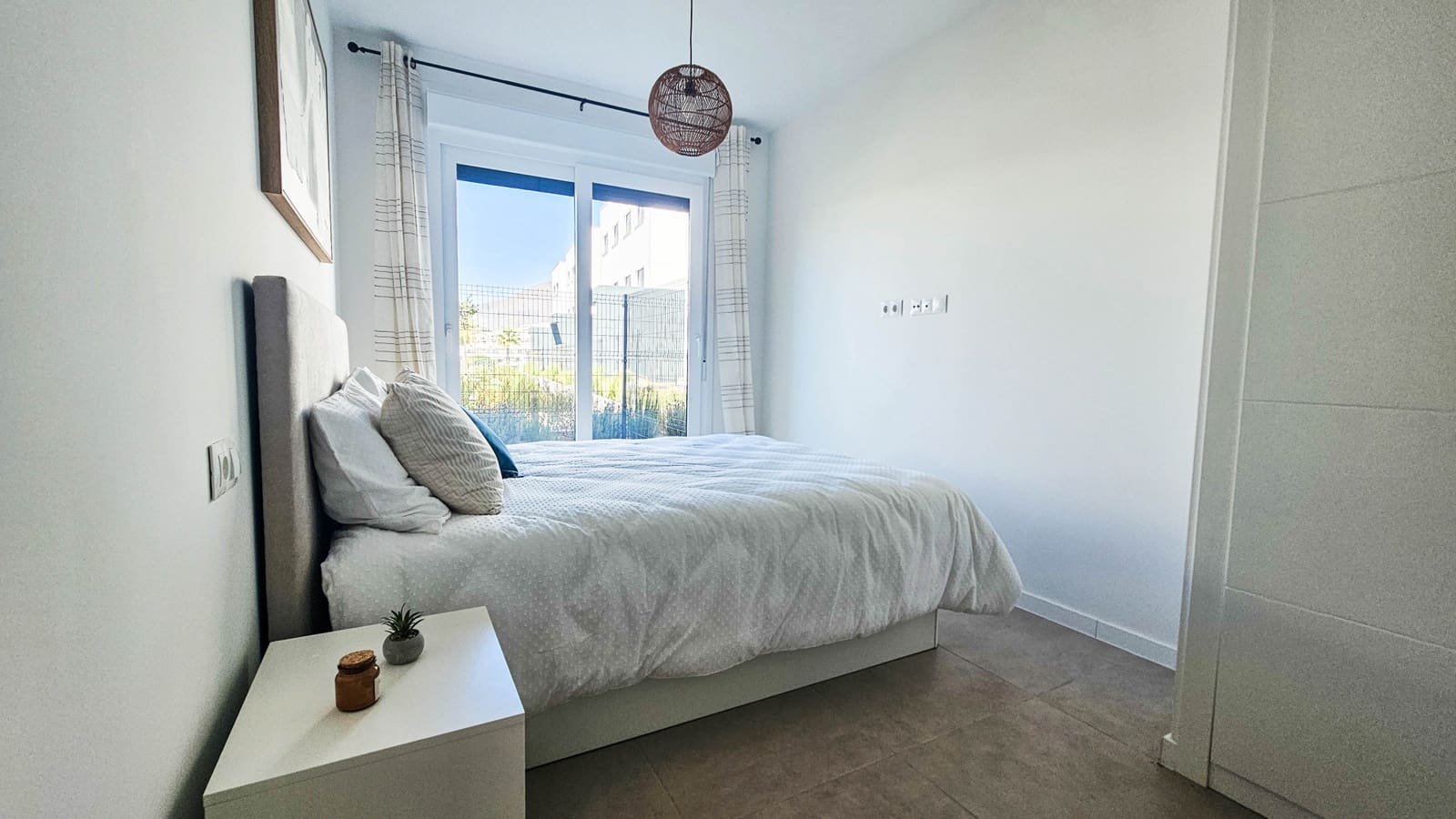 3 bedroom Apartment for sale in Estepona with pool garage - € 385,000 (Ref: 9231948)