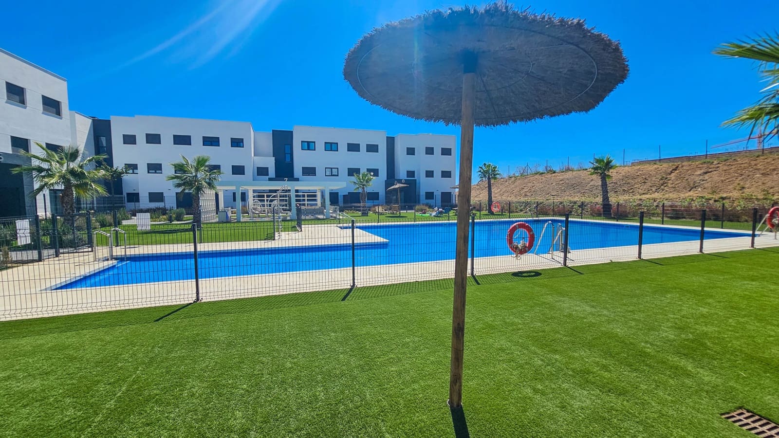 3 bedroom Apartment for sale in Estepona with pool garage - € 385,000 (Ref: 9231948)