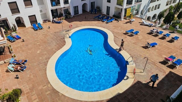 1 soveværelse Lejlighed til salg i La Duquesa / Puerto de la Duquesa, Manilva med swimmingpool garage - € 320.000 (Ref: 9235738)