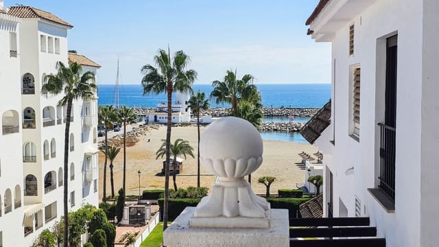 1 soveværelse Lejlighed til salg i La Duquesa / Puerto de la Duquesa, Manilva med swimmingpool garage - € 320.000 (Ref: 9235738)