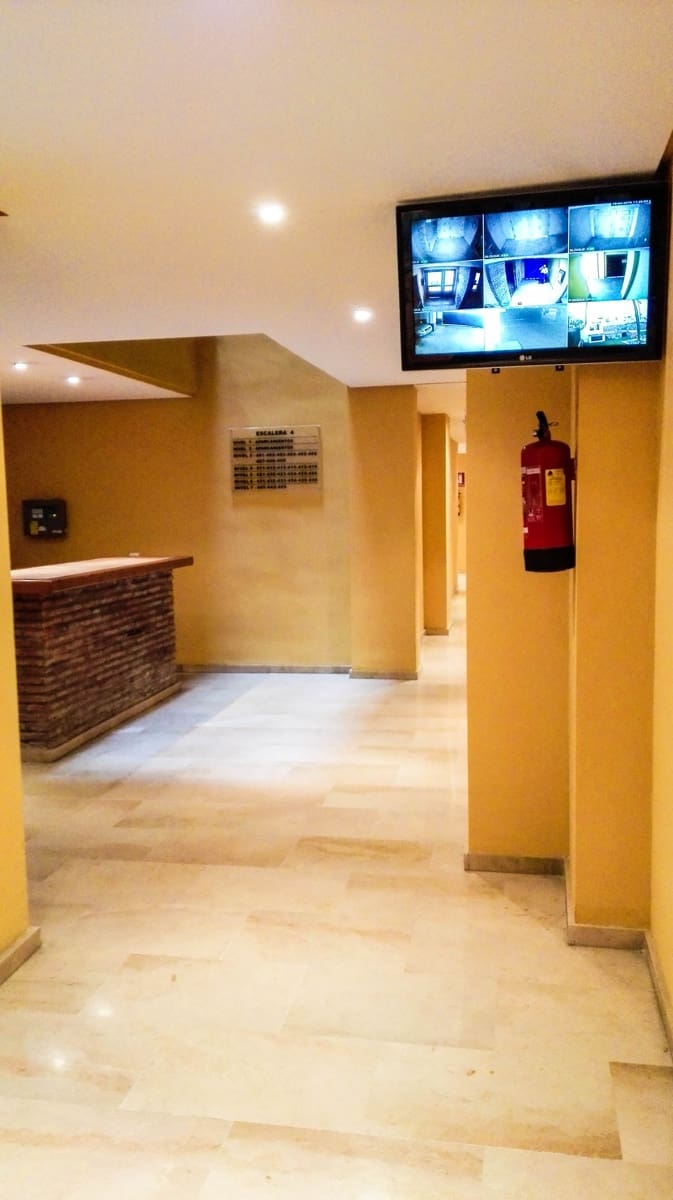 1 soveværelse Lejlighed til salg i La Duquesa / Puerto de la Duquesa med swimmingpool garage - € 320.000 (Ref: 9235738)