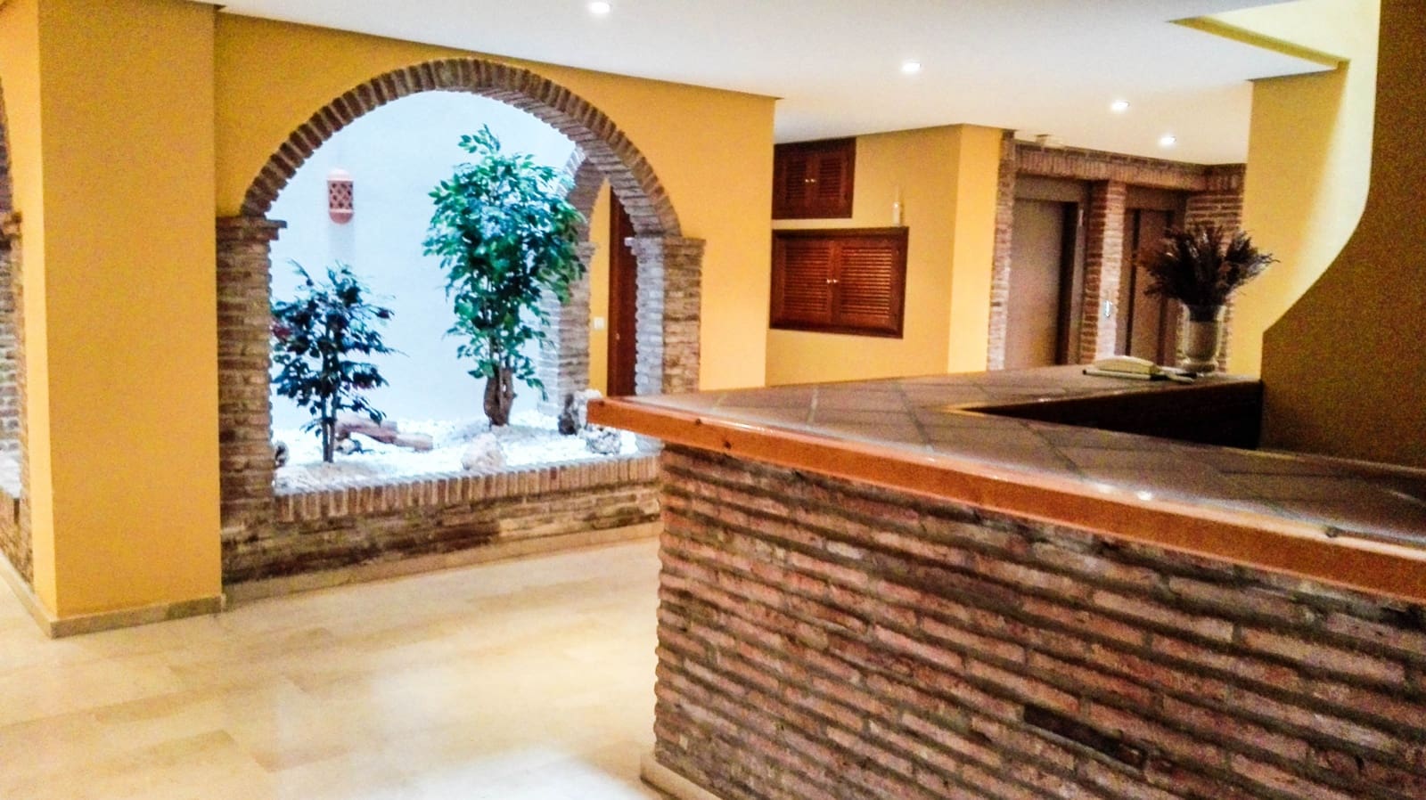 1 soveværelse Lejlighed til salg i La Duquesa / Puerto de la Duquesa med swimmingpool garage - € 320.000 (Ref: 9235738)