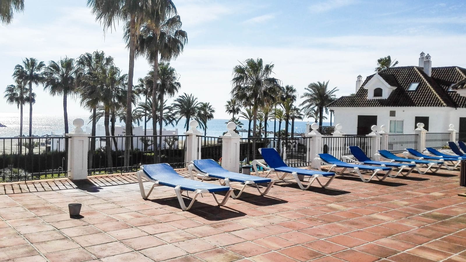 1 soveværelse Lejlighed til salg i La Duquesa / Puerto de la Duquesa med swimmingpool garage - € 320.000 (Ref: 9235738)