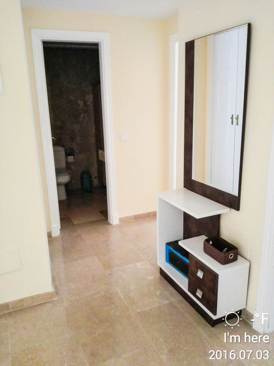 1 bedroom Apartment for sale in La Duquesa / Puerto de la Duquesa with pool garage - € 305,000 (Ref: 9235738)