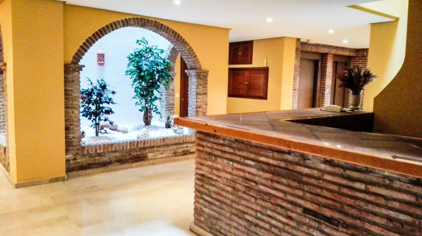 1 bedroom Apartment for sale in La Duquesa / Puerto de la Duquesa with pool garage - € 305,000 (Ref: 9235738)