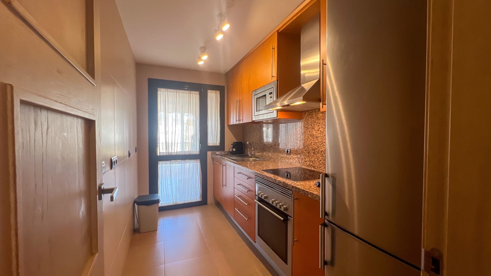 2 bedroom Apartment for sale in La Duquesa / Puerto de la Duquesa with pool garage - € 380,000 (Ref: 9298978)