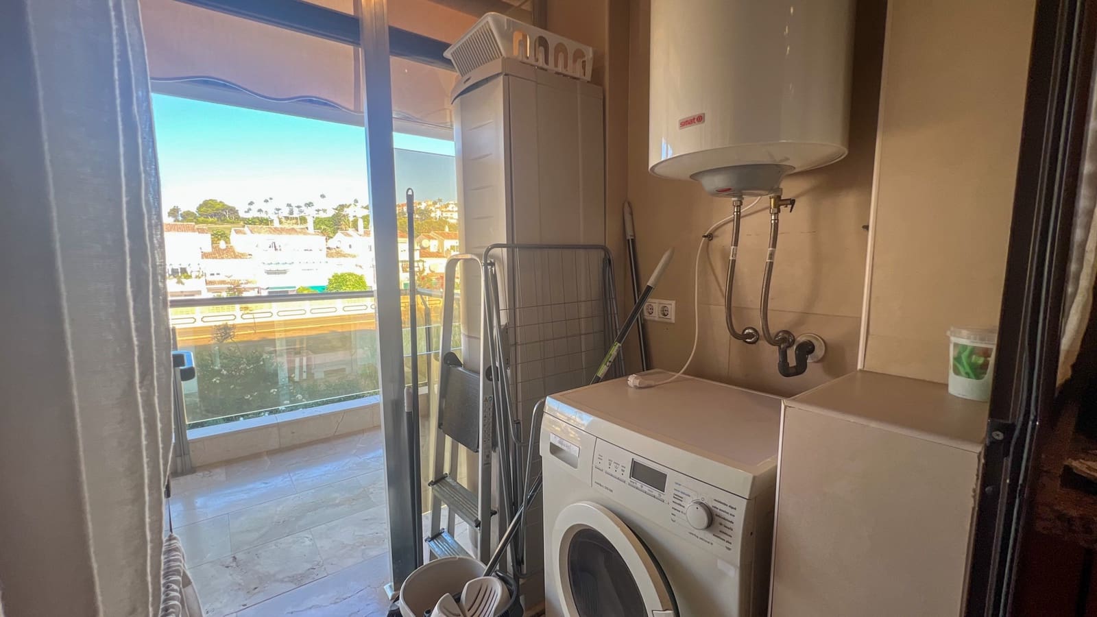 2 bedroom Apartment for sale in La Duquesa / Puerto de la Duquesa with pool garage - € 380,000 (Ref: 9298978)