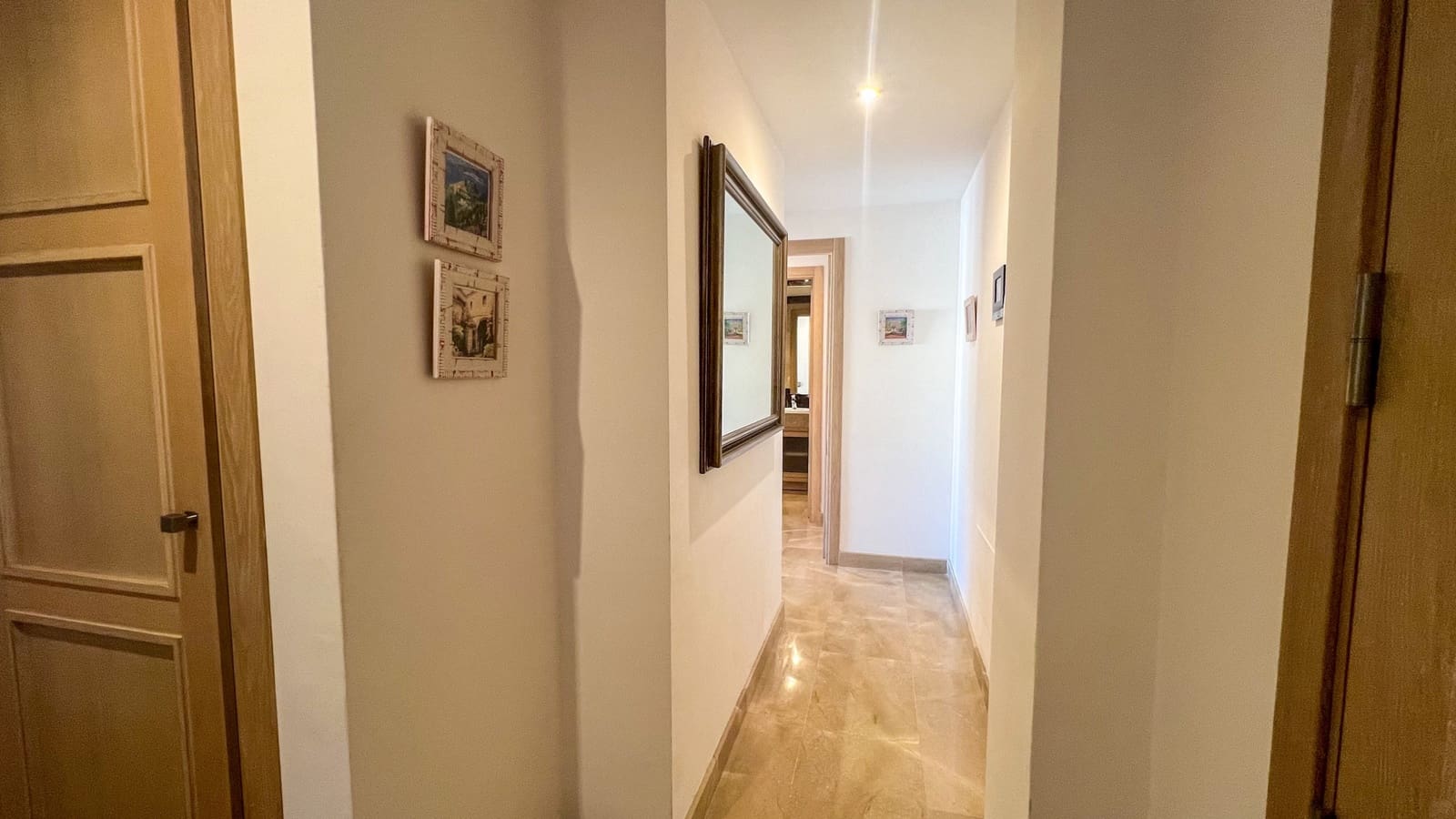 2 bedroom Apartment for sale in La Duquesa / Puerto de la Duquesa with pool garage - € 380,000 (Ref: 9298978)