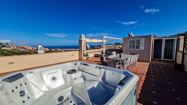 3 sovrum Takvåning till salu i La Duquesa / Puerto de la Duquesa, Manilva med pool - 390 000 € (Ref: 9345242)