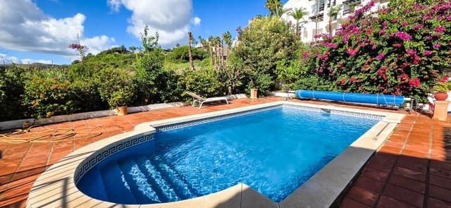 5 Zimmer Doppelhaus zu verkaufen in La Duquesa / Puerto de la Duquesa, Manilva mit Pool Garage - 725.000 € (Ref: 9366941)