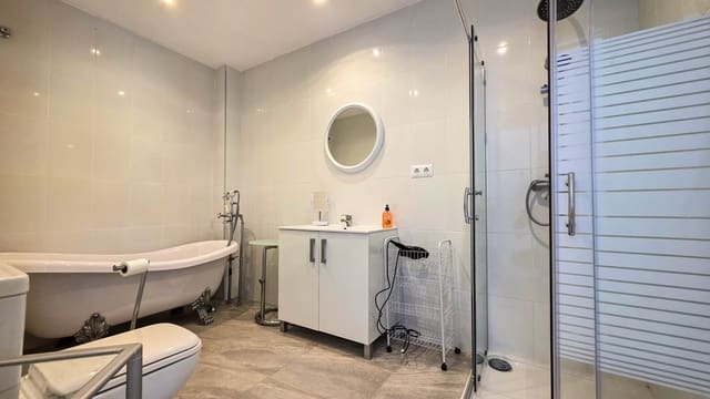 5 Zimmer Doppelhaus zu verkaufen in La Duquesa / Puerto de la Duquesa, Manilva mit Pool Garage - 725.000 € (Ref: 9366941)