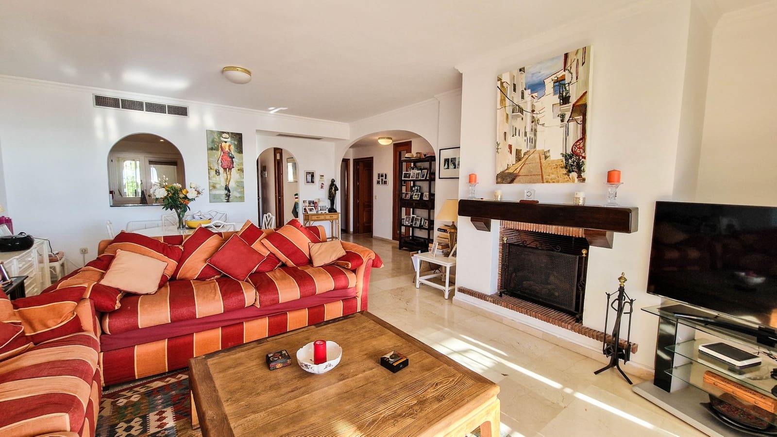 2 Zimmer Apartment zu verkaufen in La Duquesa / Puerto de la Duquesa mit Pool Garage - 399.000 € (Ref: 9374293)