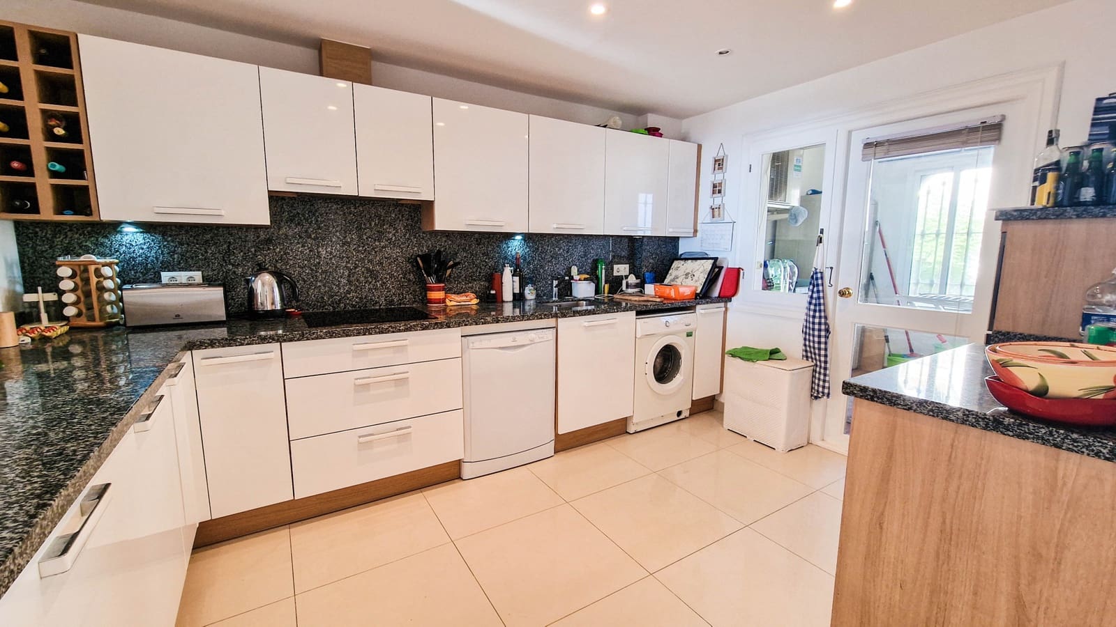 2 Zimmer Apartment zu verkaufen in La Duquesa / Puerto de la Duquesa mit Pool Garage - 399.000 € (Ref: 9374293)