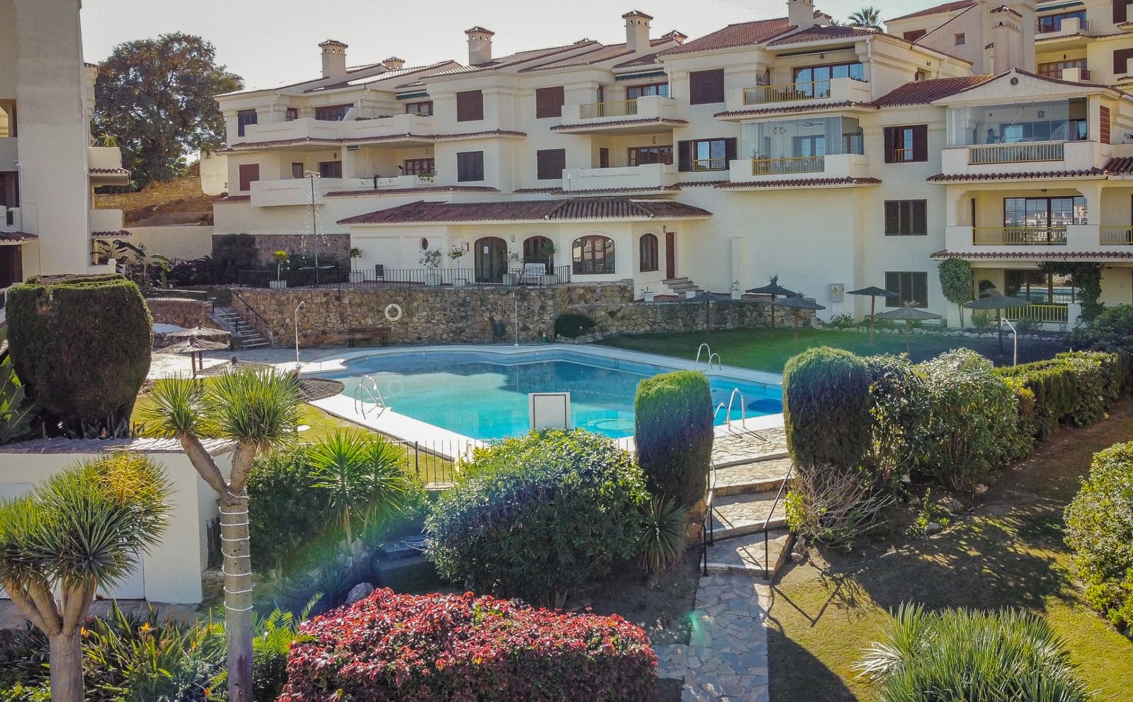 2 Zimmer Apartment zu verkaufen in La Duquesa / Puerto de la Duquesa mit Pool Garage - 399.000 € (Ref: 9374293)