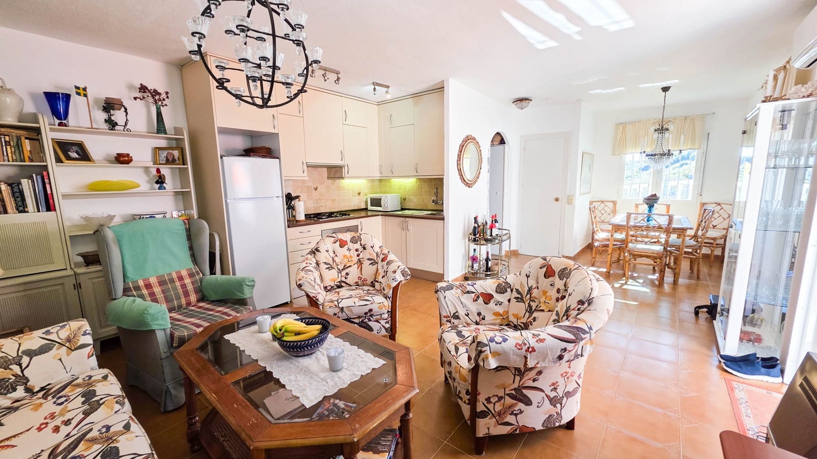 2 soverom Hus til salgs i Manilva med svømmebasseng - € 215 000 (Ref: 9397878)