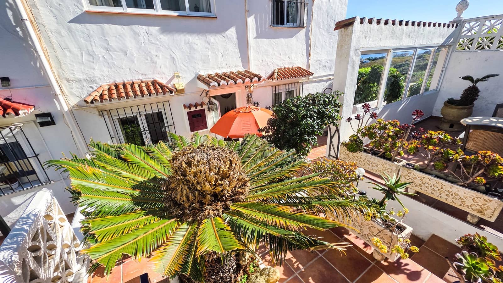 2 soverom Hus til salgs i Manilva med svømmebasseng - € 215 000 (Ref: 9397878)