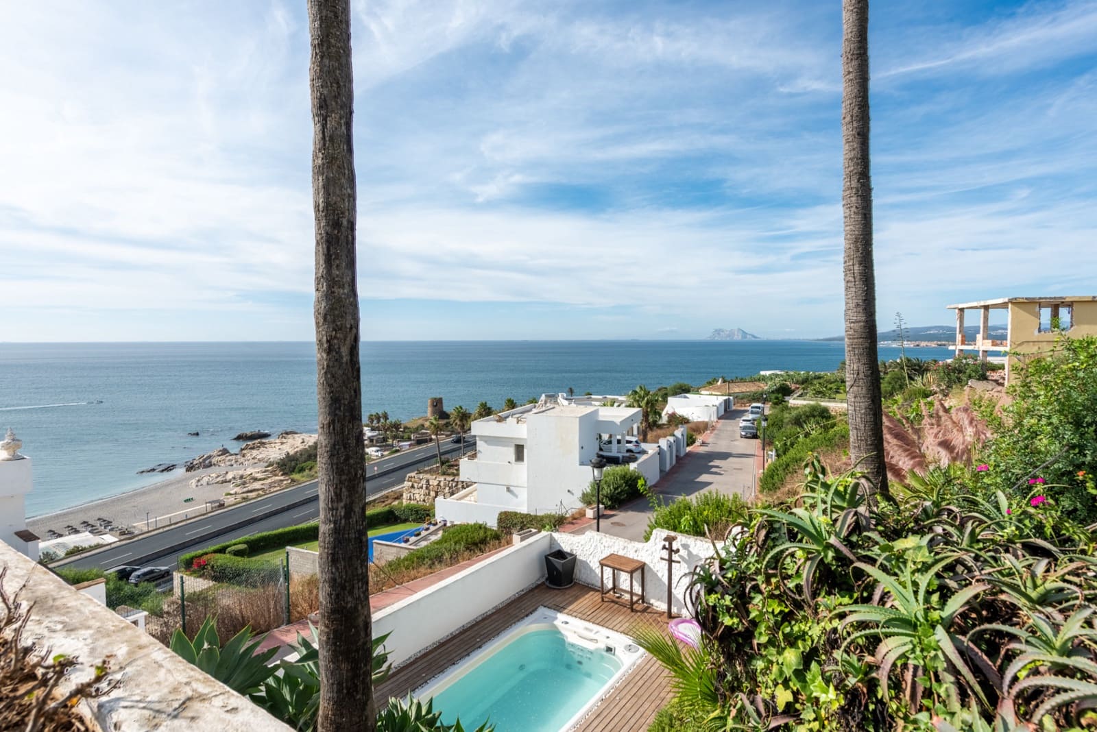 3 soverom Villa til salgs i Manilva med svømmebasseng garasje - € 1 495 000 (Ref: 9405889)