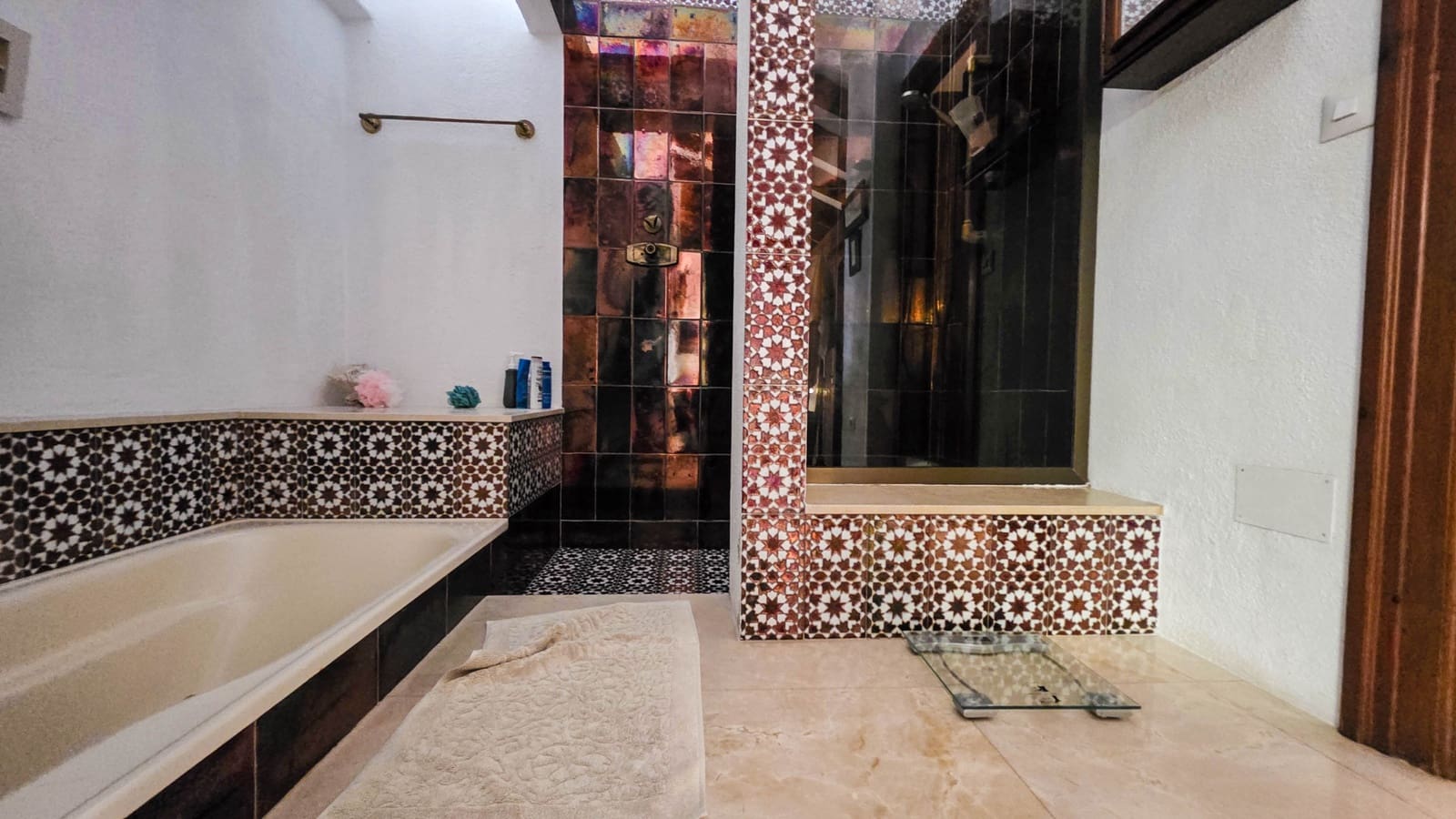 Chalet de 5 habitaciones en Bahía Dorada en venta con piscina garaje - 1.900.000 € (Ref: 9483225)