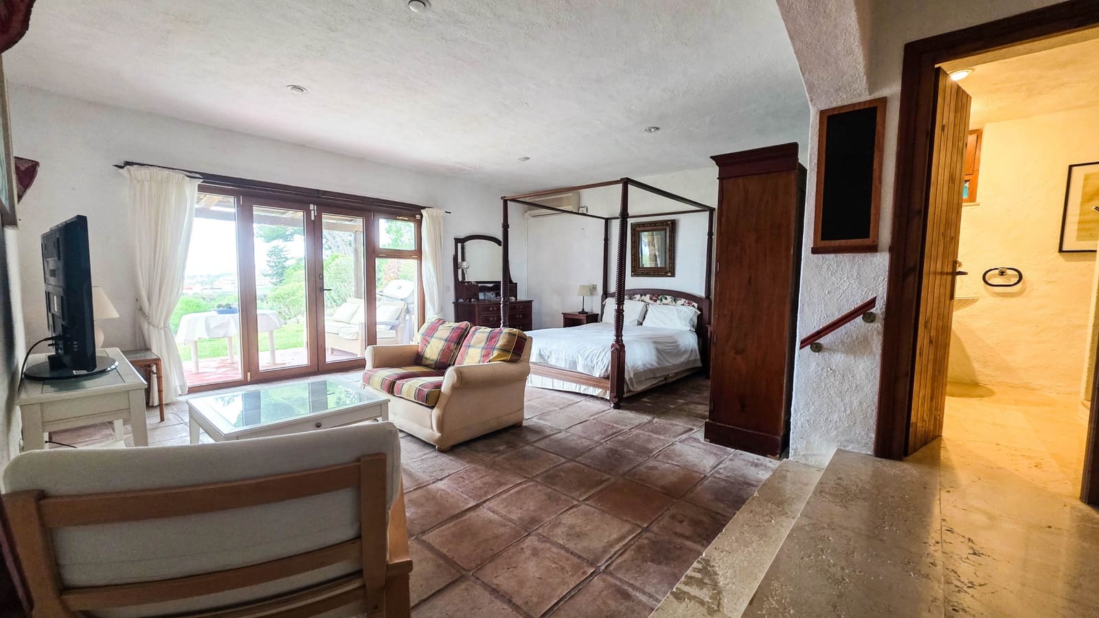 Chalet de 5 habitaciones en Bahía Dorada en venta con piscina garaje - 1.900.000 € (Ref: 9483225)