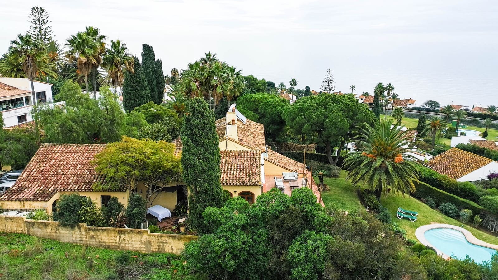 Chalet de 5 habitaciones en Bahía Dorada en venta con piscina garaje - 1.900.000 € (Ref: 9483225)