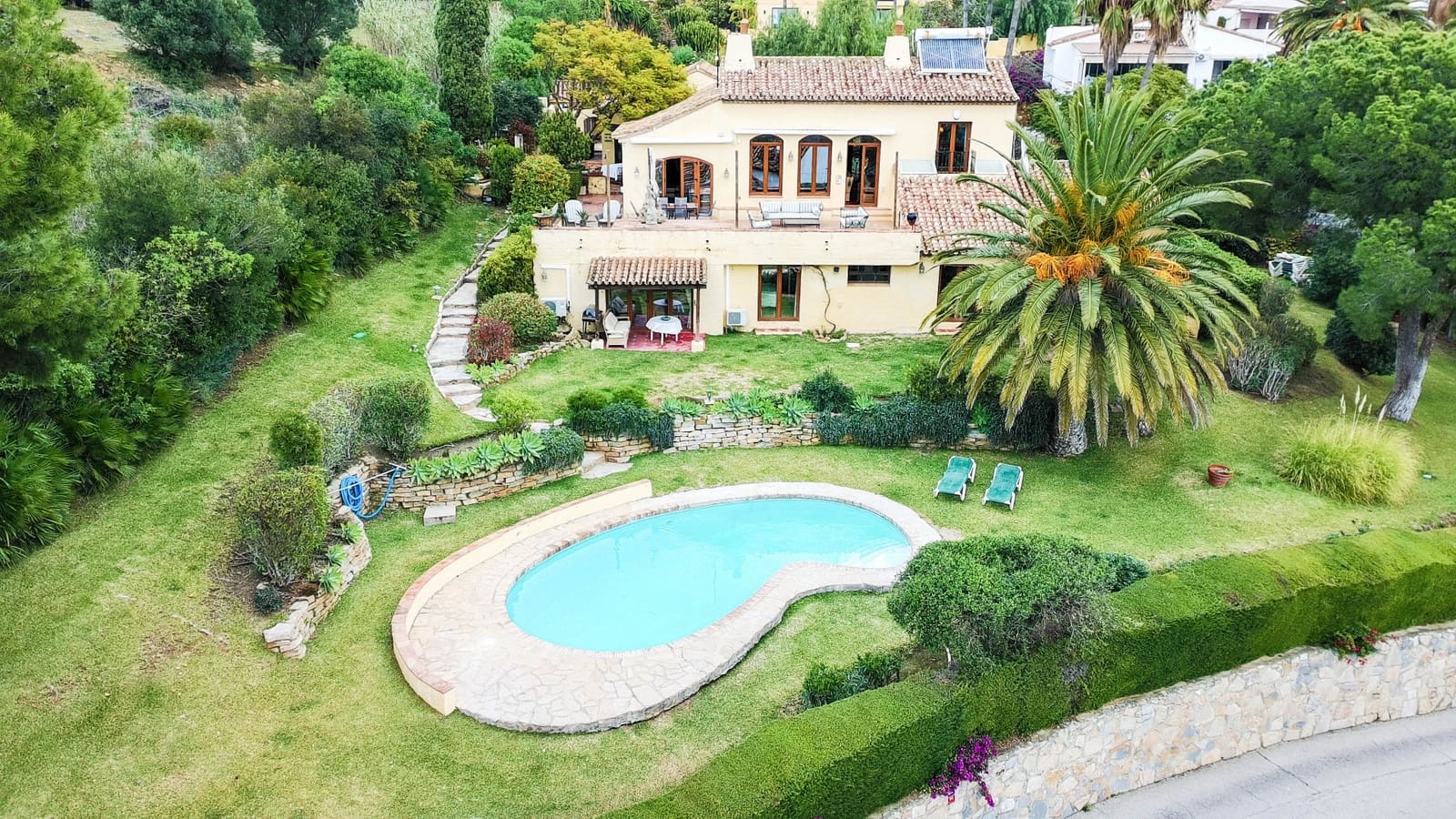 Chalet de 5 habitaciones en Bahía Dorada en venta con piscina garaje - 1.900.000 € (Ref: 9483225)