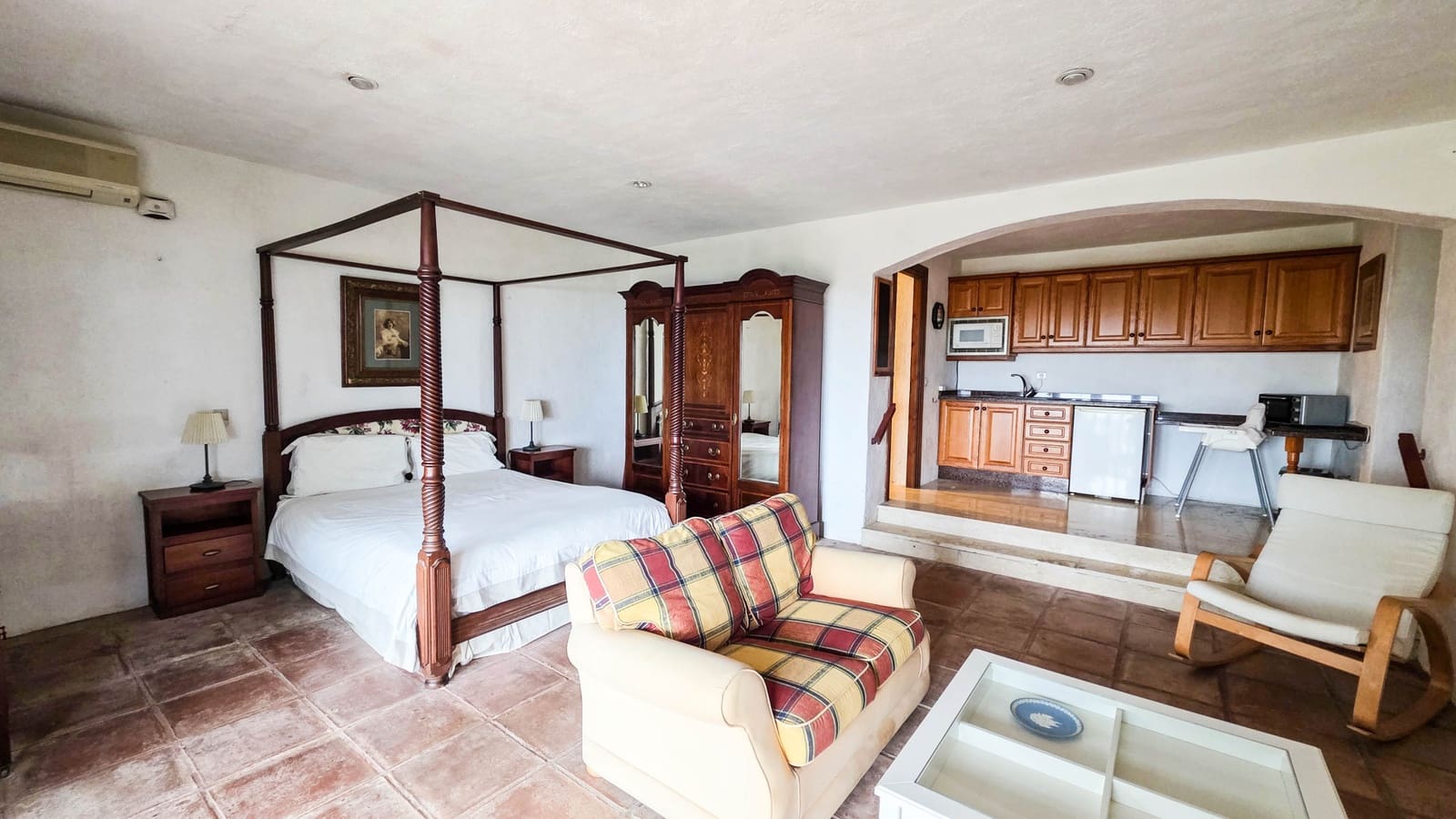 5 bedroom Villa for sale in Bahia Dorada with pool garage - € 1,750,000 (Ref: 9483225)