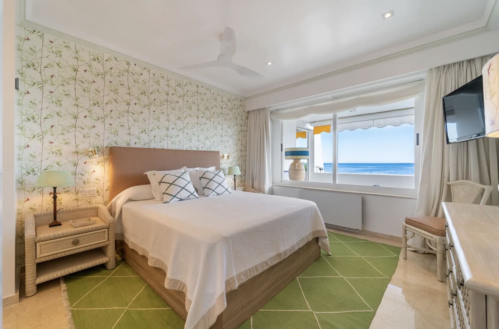 3 soverom Leilighet til salgs i Guadalmina med svømmebasseng garasje - € 1 495 000 (Ref: 9488535)