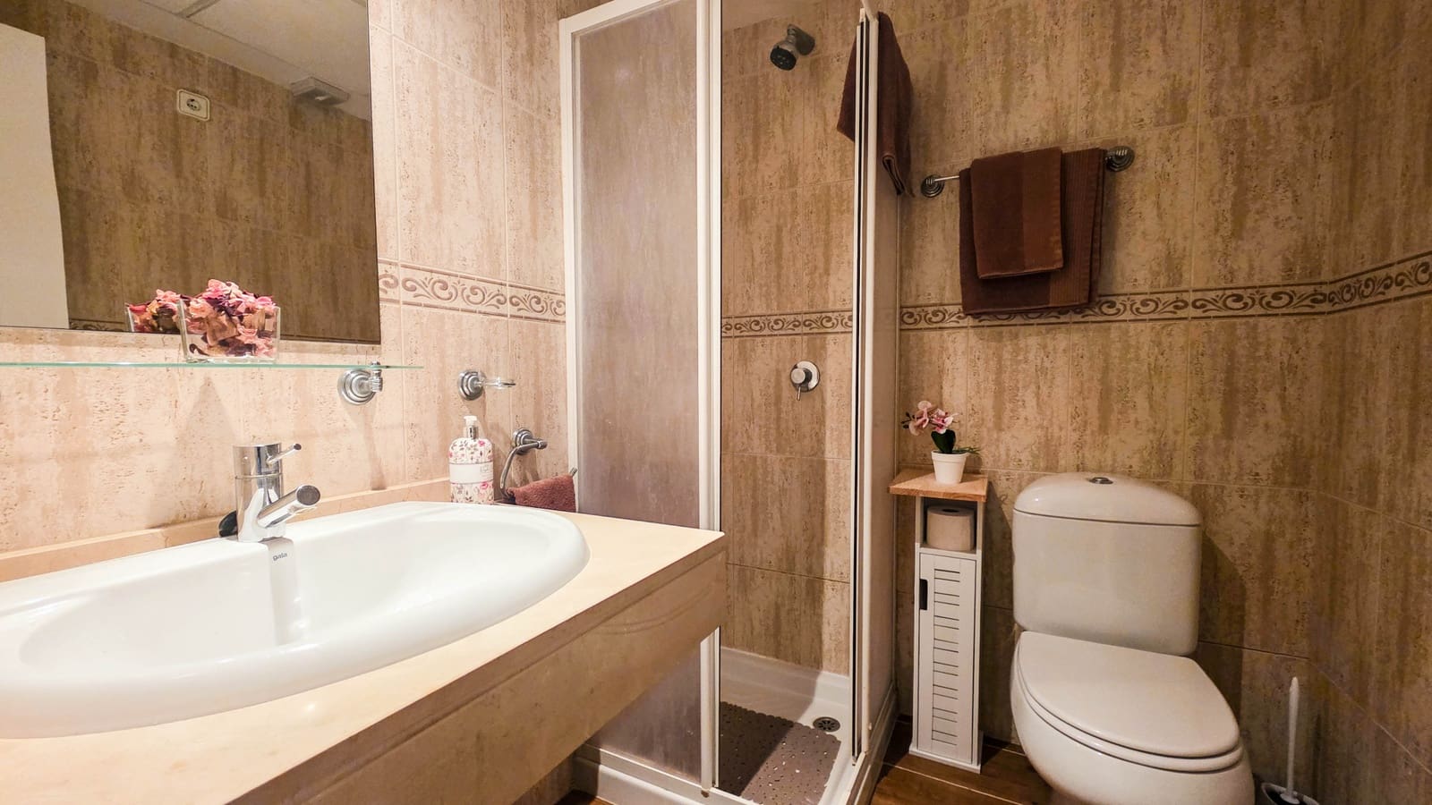 2 bedroom Apartment for sale in Manilva with pool garage - € 369,000 (Ref: 9496800)