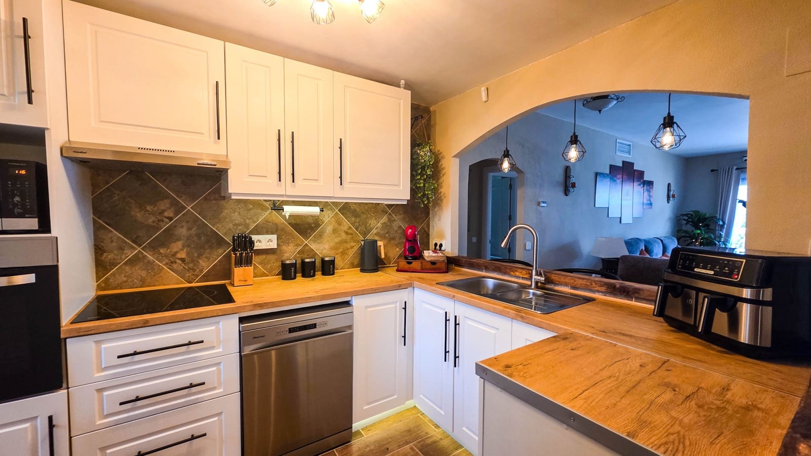 2 bedroom Apartment for sale in Manilva with pool garage - € 369,000 (Ref: 9496800)