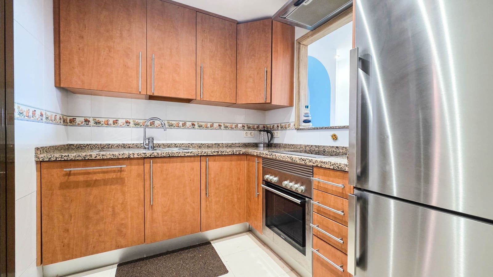 2 bedroom Apartment for sale in La Duquesa / Puerto de la Duquesa with pool garage - € 310,000 (Ref: 9503416)