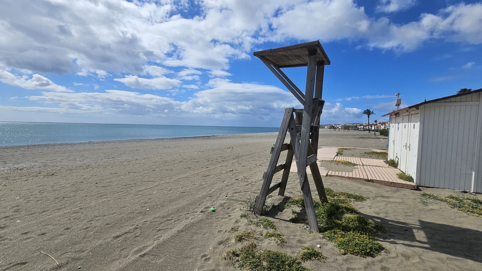 2 bedroom Apartment for sale in La Duquesa / Puerto de la Duquesa with pool garage - € 310,000 (Ref: 9503416)
