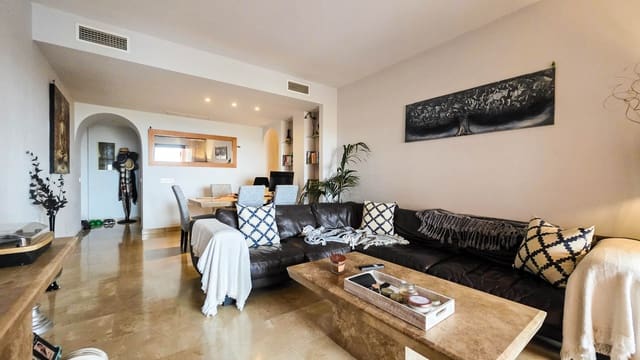 2 chambre Appartement à vendre à La Duquesa / Puerto de la Duquesa, Manilva avec piscine garage - 295 000 € (Ref: 9542648)