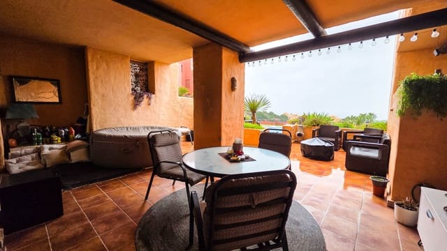 2 chambre Appartement à vendre à La Duquesa / Puerto de la Duquesa, Manilva avec piscine garage - 295 000 € (Ref: 9542648)