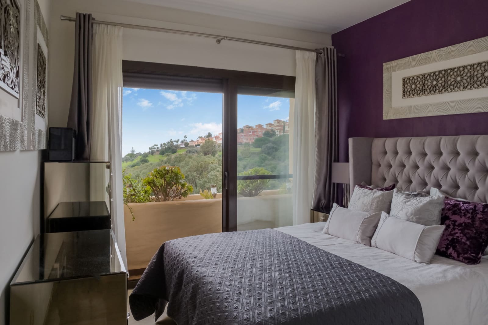 3 soveværelse Penthouse til salg i La Duquesa / Puerto de la Duquesa med swimmingpool garage - € 575.000 (Ref: 9542649)