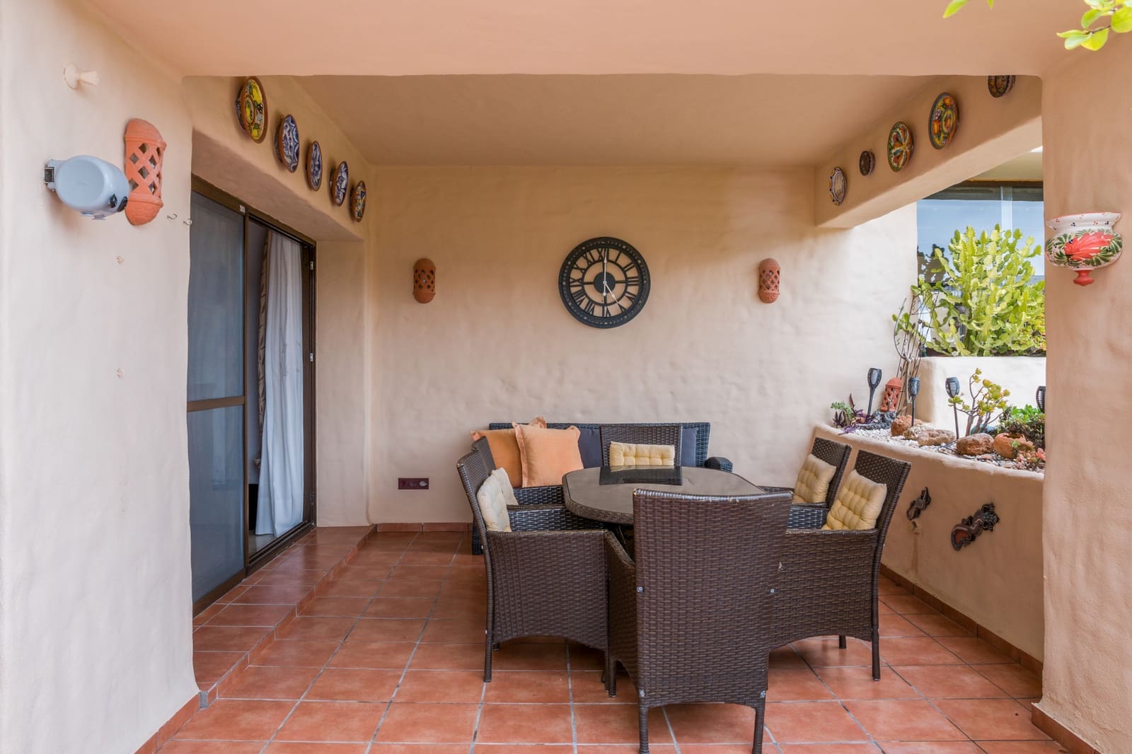 2 soveværelse Lejlighed til salg i La Duquesa / Puerto de la Duquesa med swimmingpool garage - € 325.000 (Ref: 9542650)