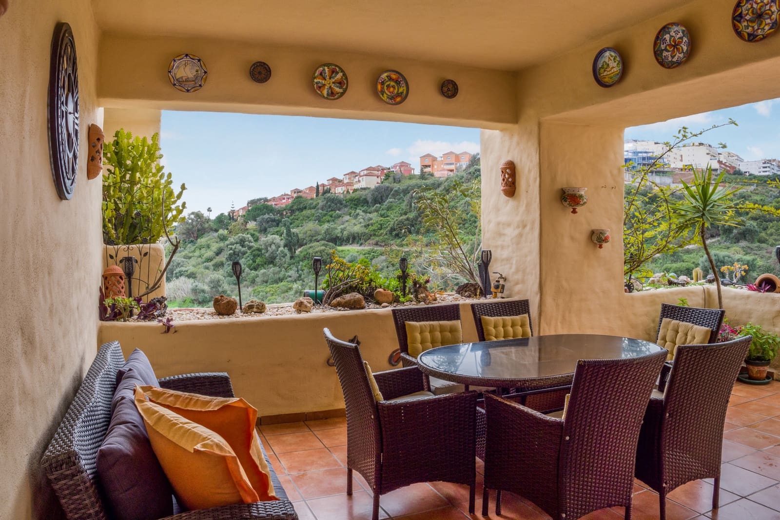 2 soveværelse Lejlighed til salg i La Duquesa / Puerto de la Duquesa med swimmingpool garage - € 325.000 (Ref: 9542650)